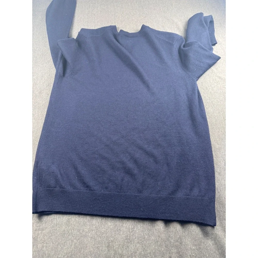 Banana Republic Mens Navy Blue Extra Fine Merino Wool V-Neck Sweater Medium‎